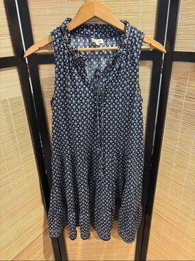 Max Studio Navy Floral-Print Sleeveless Dress